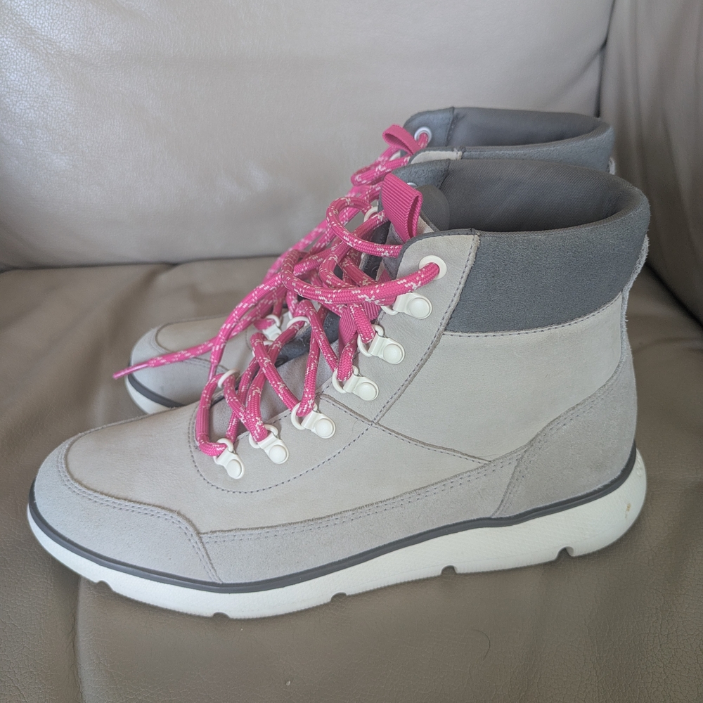 Cole Haan Women's Zerogrand OmnibGray and Pink Hiking Boots size 7.5